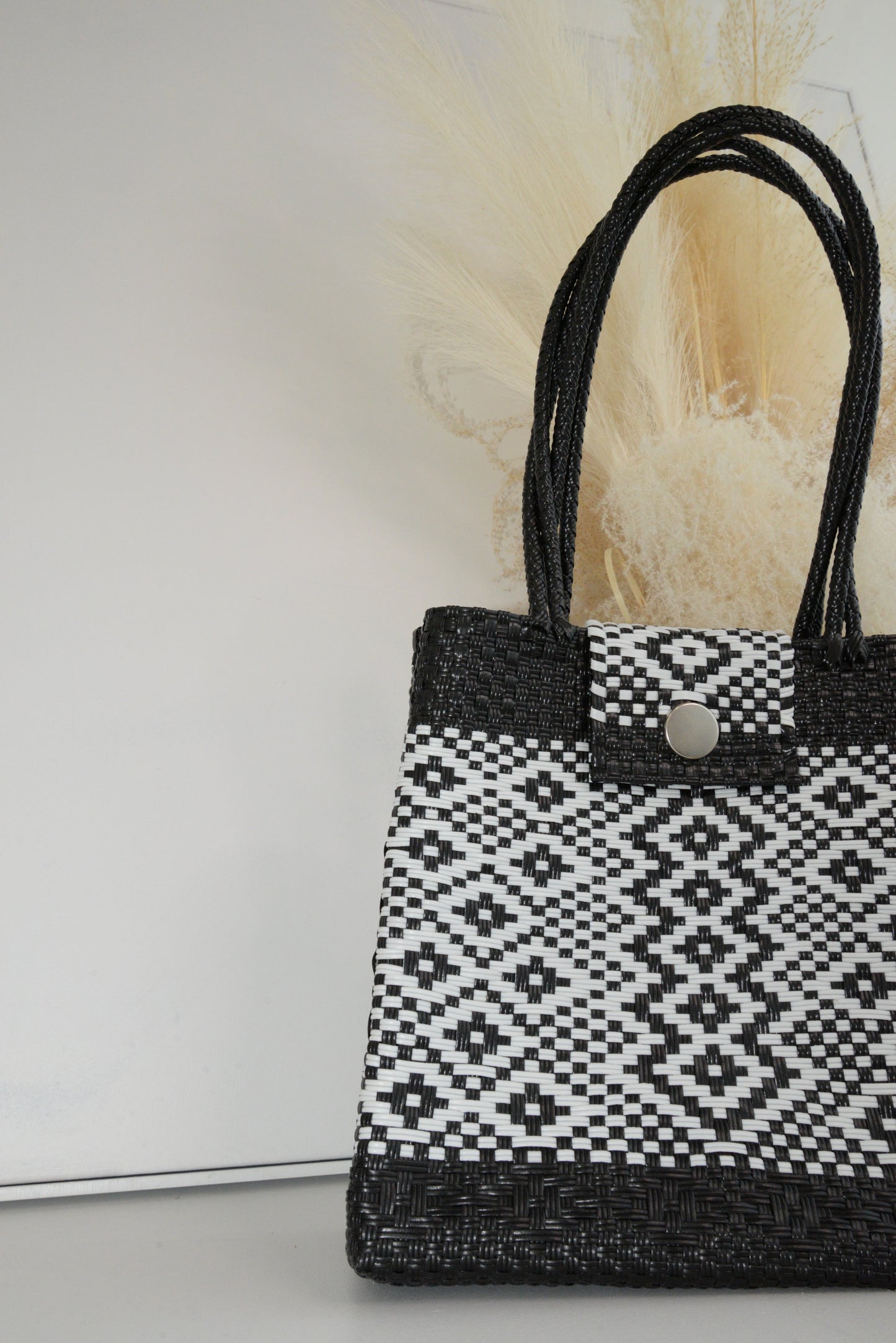Aztec Tribal Pattern Black & White Purse